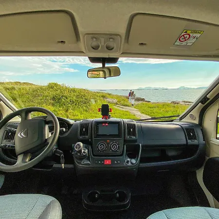 Vive A Pie De Playa Autocaravana De Lujo * Cangas do Morrazo