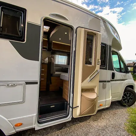 Vive A Pie De Playa Autocaravana De Lujo Cangas do Morrazo