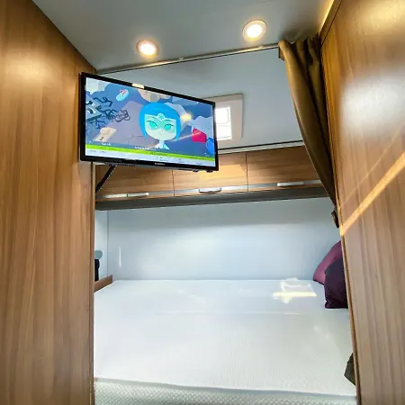 Vive A Pie De Playa Autocaravana De Lujo