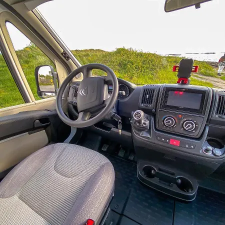 Vive A Pie De Playa Autocaravana De Lujo * Cangas do Morrazo