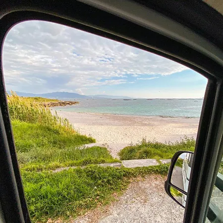 Luxury tent Vive A Pie De Playa Autocaravana De Lujo Cangas do Morrazo