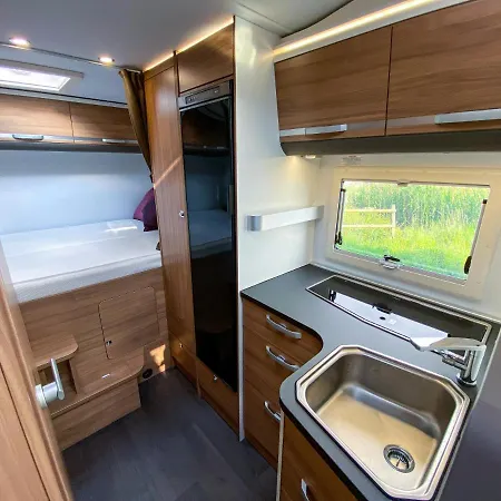 Vive A Pie De Playa Autocaravana De Lujo Cangas do Morrazo