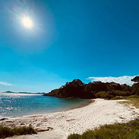 Luxury tent Vive A Pie De Playa Autocaravana De Lujo Cangas do Morrazo